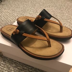 Like new black / tan leather Bass Sandals